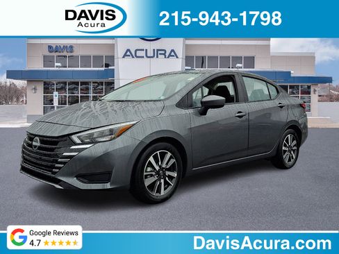 Used 2025 Nissan Versa SV image 1