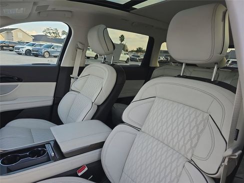 New 2026 Lincoln Nautilus Black Label image 15