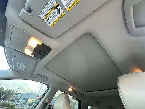 New 2026 Nissan Pathfinder SL w/ SL Premium Package FWD image 32