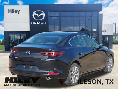 Used 2023 MAZDA MAZDA3 s image 4