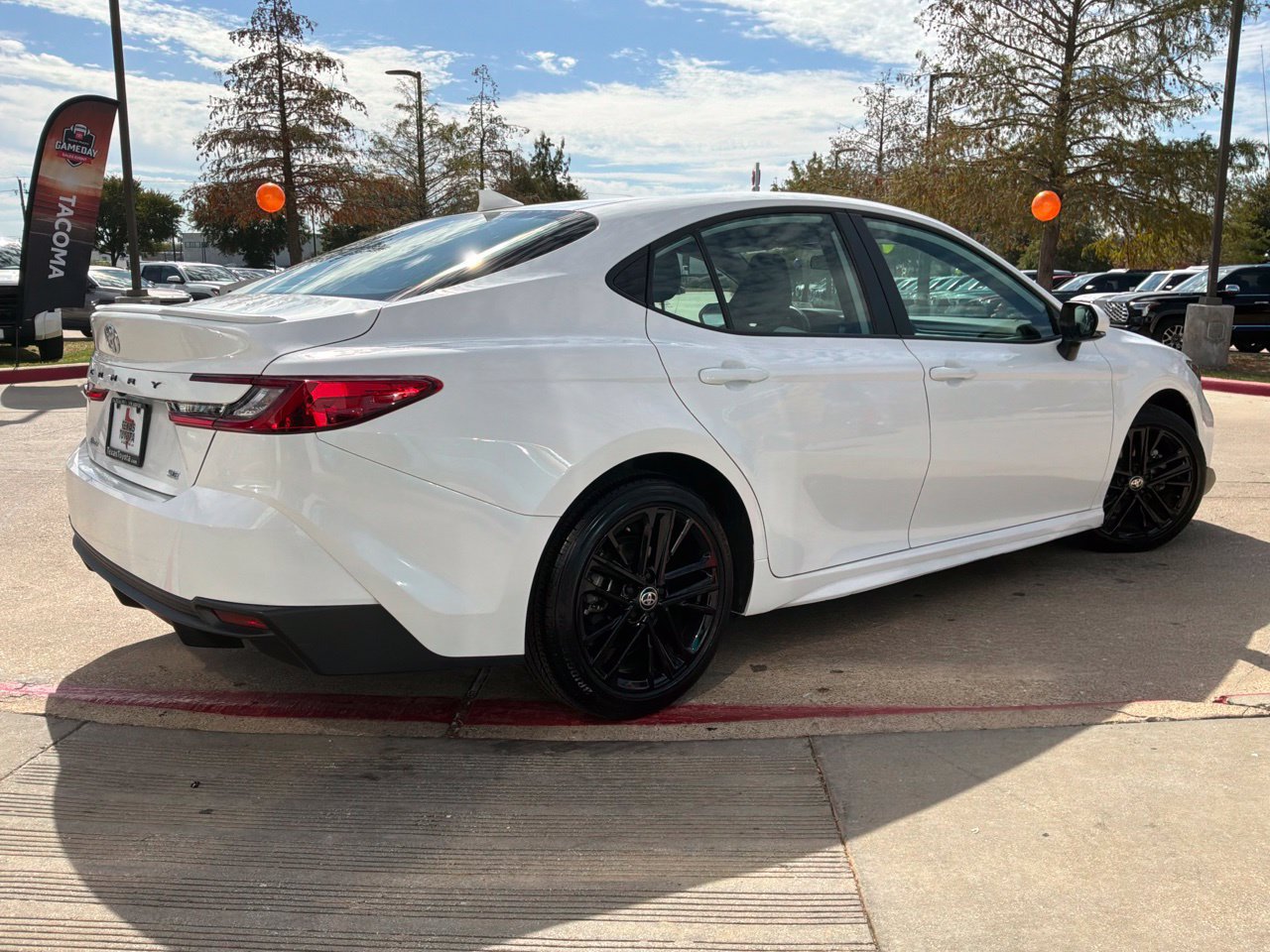 Used 2026 Toyota Camry SE FWD image 6