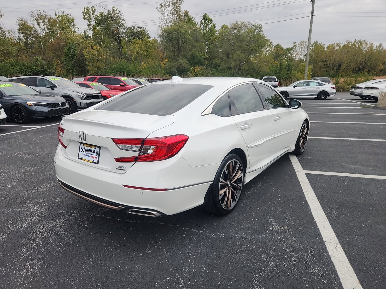 Used 2020 Honda Accord Touring image 8