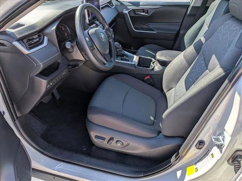 New 2025 Toyota RAV4 XLE image 4