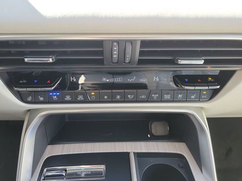 New 2026 MAZDA CX-90 Plug-In Hybrid w/ Premium Plus image 31