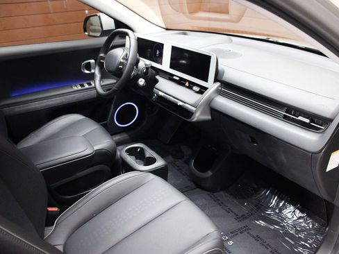 Used 2024 Hyundai Ioniq 5 Limited image 8