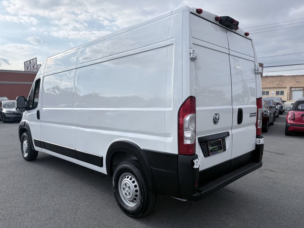 Used 2026 RAM ProMaster 2500 w/ Convenience Group FWD image 10