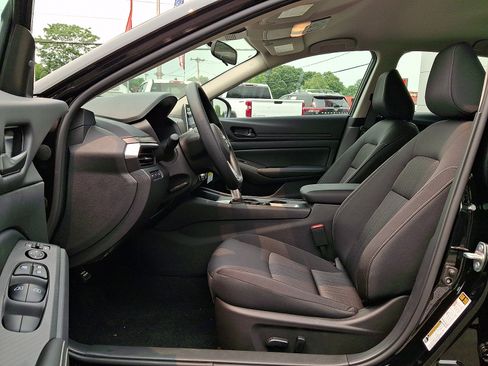 New 2026 Nissan Altima 2.5 SV FWD image 10