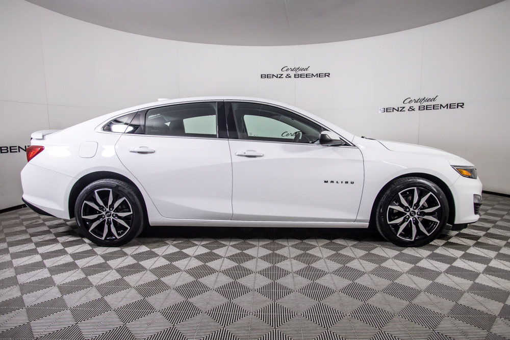 Used 2022 Chevrolet Malibu RS FWD image 3