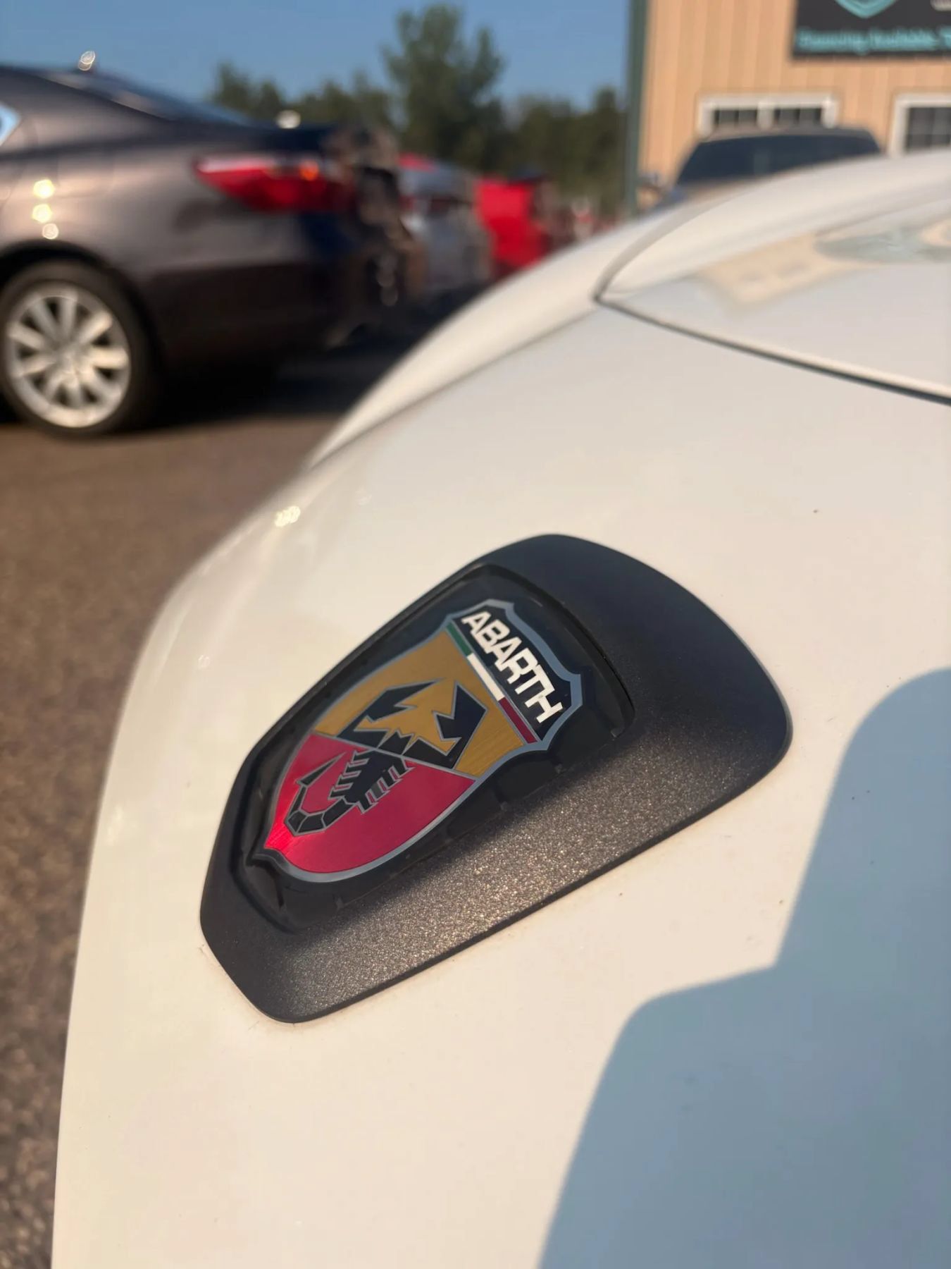 Used 2019 FIAT 124 Spider Abarth w/ Navigation & Sound Group RWD image 15