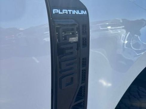 Used 2025 Ford F350 Platinum AWD/4WD image 12