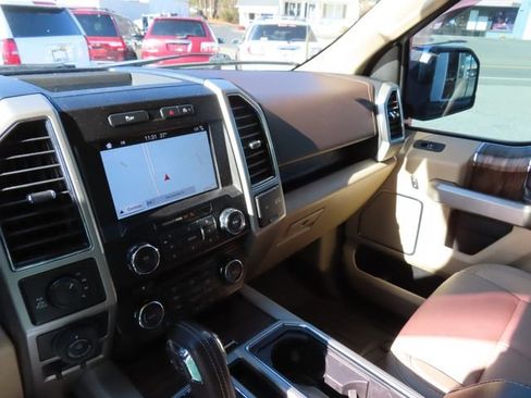 Used 2018 Ford F150 Lariat image 19