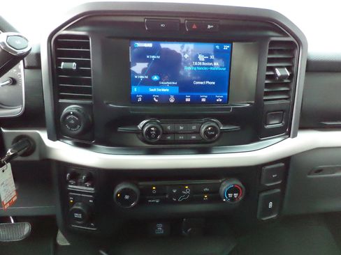 Used 2023 Ford F150 XLT w/ Trailer Tow Package image 12