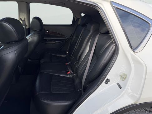 Used 2017 INFINITI QX50 AWD w/ Premium Plus Package image 17