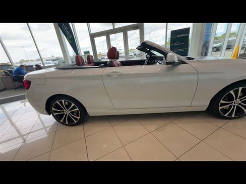 Used 2021 BMW 230i xDrive Convertible w/ Premium Package AWD/4WD image 9
