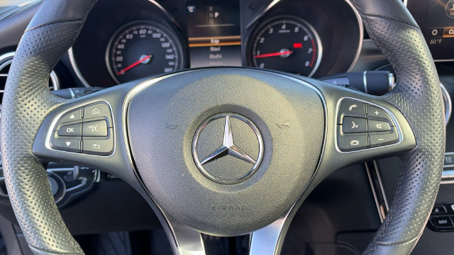 Used 2019 Mercedes-Benz GLC 300 4MATIC image 32
