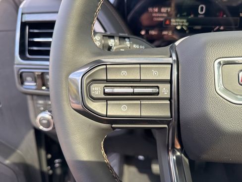 Used 2025 GMC Yukon AT4 w/ AT4 Premium Package image 26