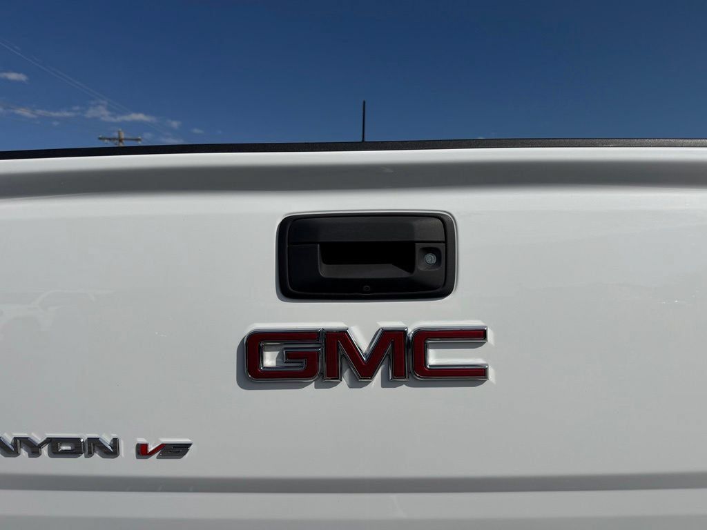 Used 2019 GMC Canyon SLT w/ Trailering Package RWD image 17
