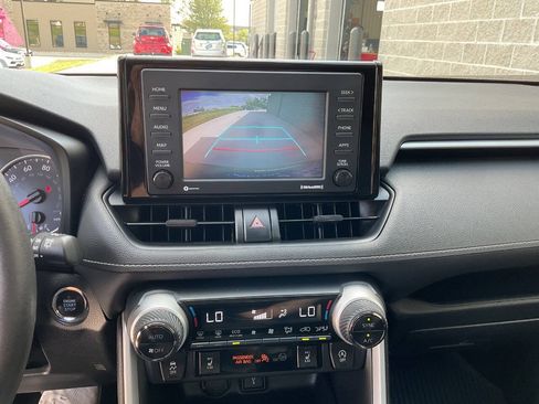 Used 2022 Toyota RAV4 XLE w/ Convenience Package AWD/4WD image 30