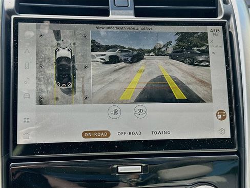 Certified 2025 Land Rover Discovery Dynamic SE AWD/4WD image 15