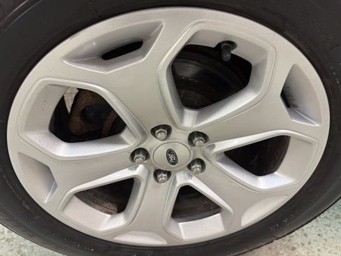 Used 2014 Ford Edge SEL image 35