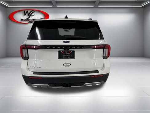 New 2026 Ford Explorer Active w/ Active Comfort Package image 6