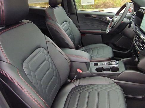 Used 2024 Ford Escape ST-Line Elite w/ Premium Technology Package image 23