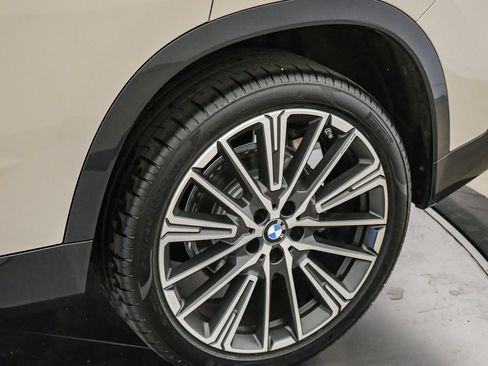 Used 2026 BMW X1 xDrive28i w/ Technology Package AWD/4WD image 11