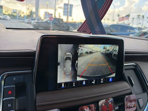 Used 2024 Chevrolet Tahoe High Country image 6