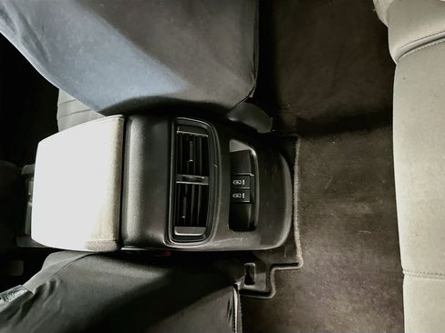 Used 2018 Honda CR-V EX image 28