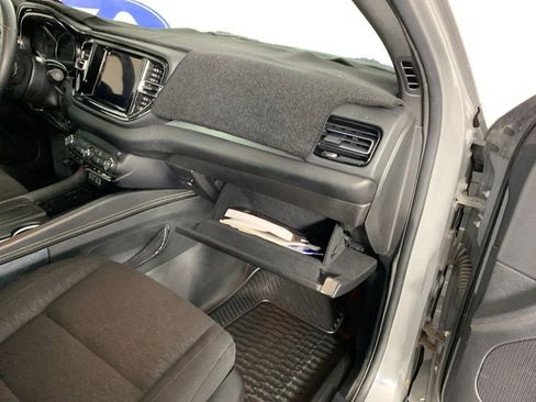 Used 2023 Dodge Durango AWD image 41