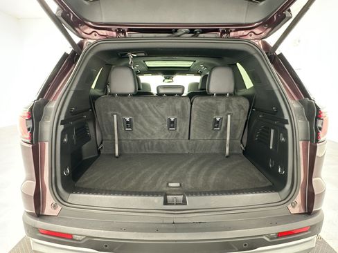 Certified 2024 GMC Acadia Elevation AWD/4WD image 24