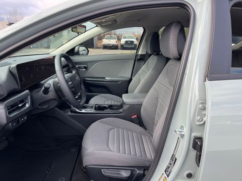 New 2025 Kia K4 EX image 26