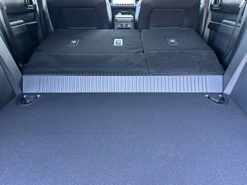 New 2025 Ford Bronco Outer Banks w/ Sasquatch Package image 15