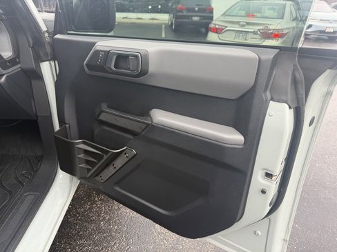 Used 2022 Ford Bronco Big Bend image 13