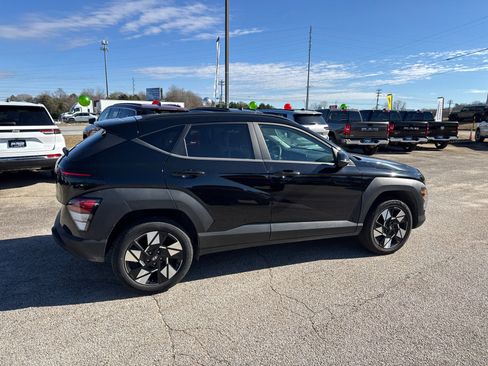 Used 2025 Hyundai Kona SEL image 4