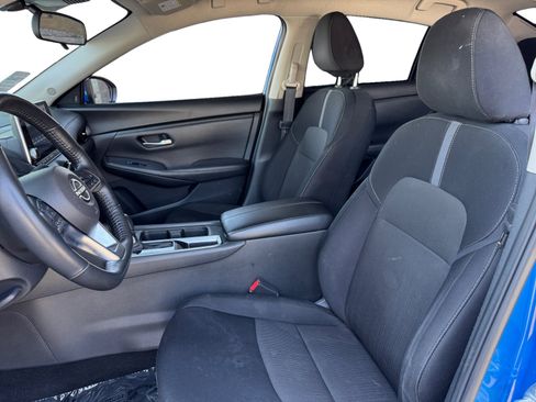 Used 2024 Nissan Sentra SV w/ All-Weather Package FWD image 9