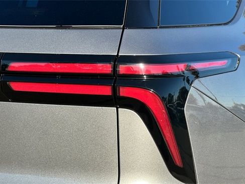 New 2026 Chevrolet Traverse LT image 37