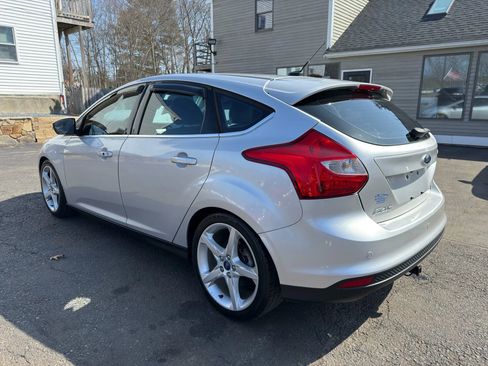 Used 2014 Ford Focus Titanium FWD image 5