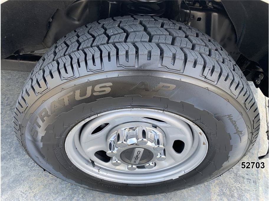 Used 2018 Ford F250 XL w/ Power Equipment Group RWD image 19