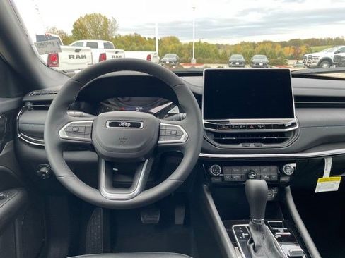 New 2026 Jeep Compass Limited AWD/4WD image 10