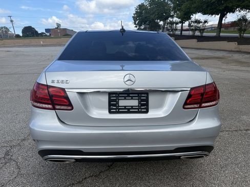 Used 2016 Mercedes-Benz E 350 Sedan image 7