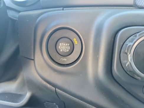 Used 2021 Jeep Wrangler Sport image 25