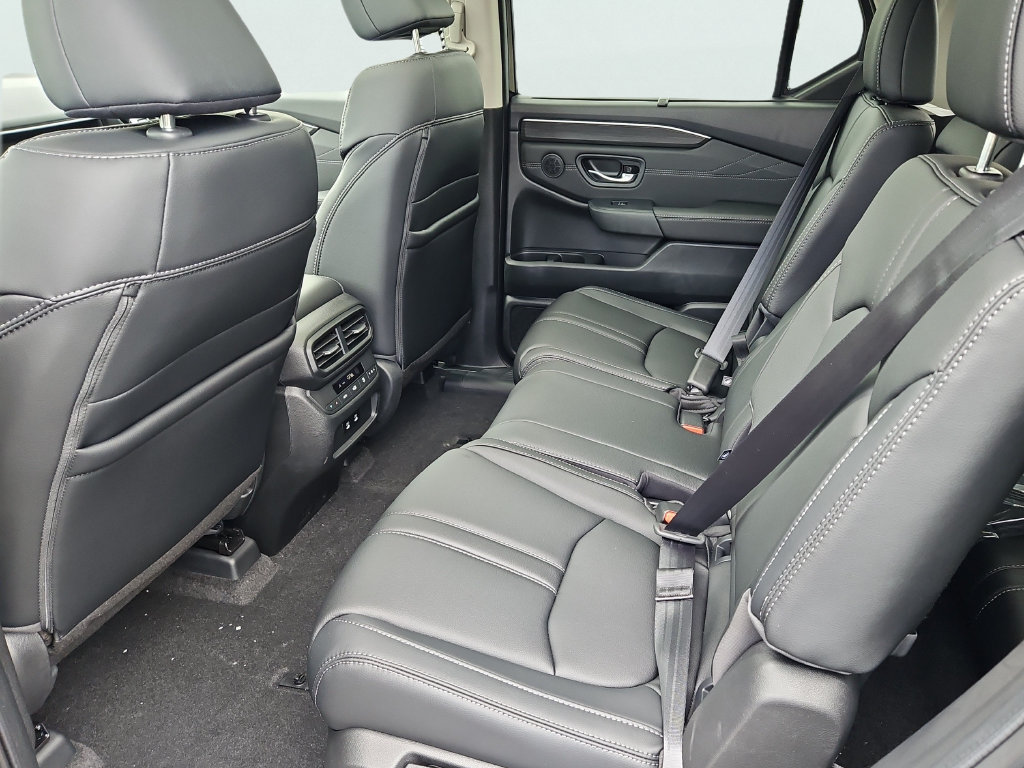 New 2026 Honda Pilot Touring image 25