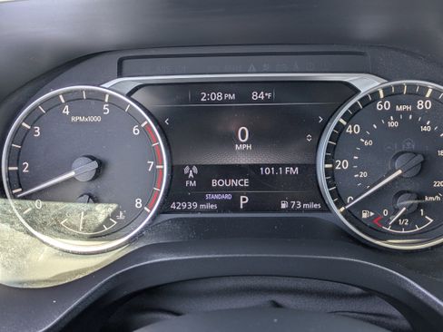 Used 2021 Nissan Rogue SV FWD image 29
