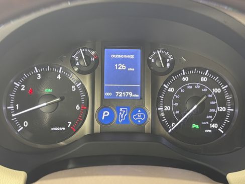 Used 2019 Lexus GX 460 Luxury w/ Sport Design Package AWD/4WD image 12