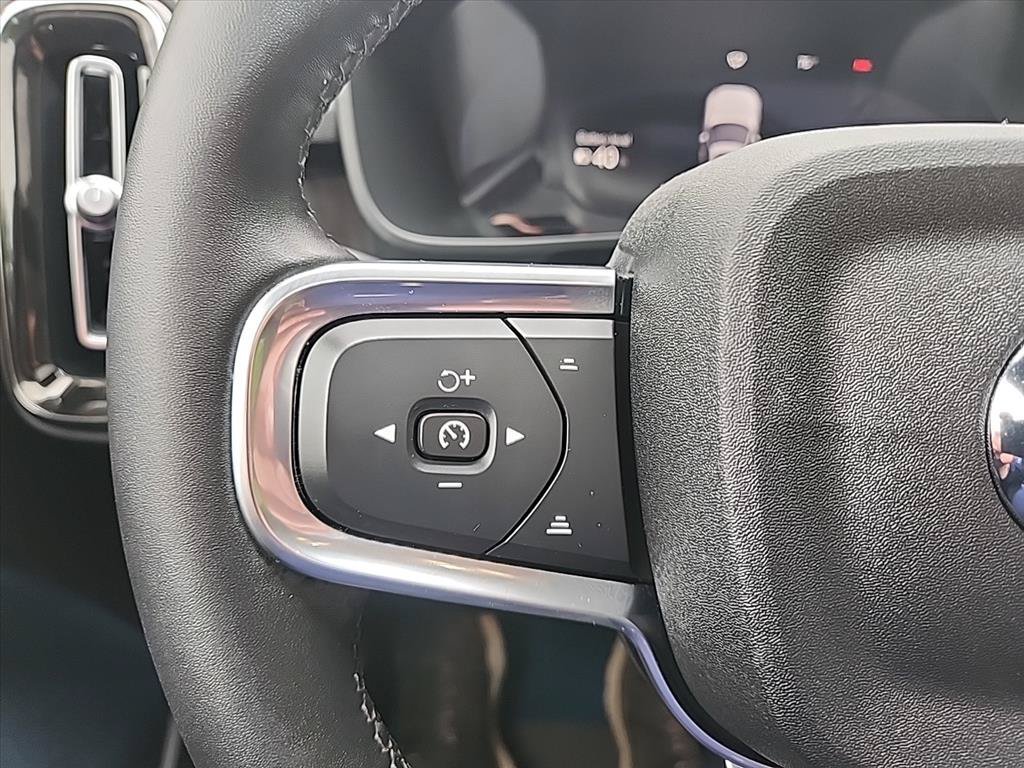 Certified 2023 Volvo XC40 Recharge Ultimate w/ Protection Package Premier AWD/4WD image 13