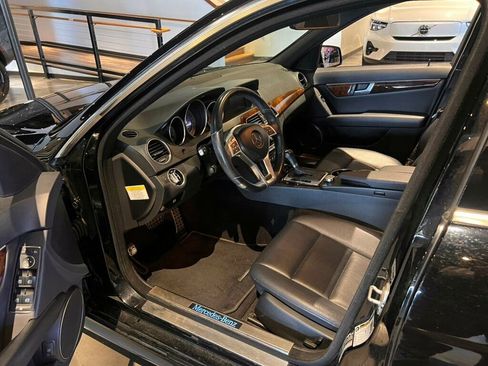 Used 2013 Mercedes-Benz C 300 LocalTrade/AWD/HtdSeats/SportP image 9