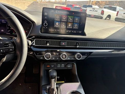 Used 2022 Honda Civic Touring image 21