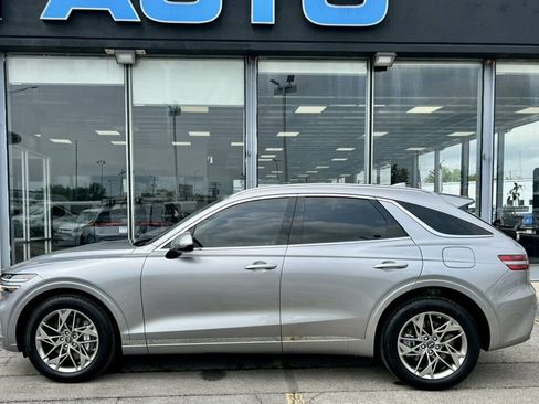 Used 2025 Genesis GV70 2.5T w/ Select Package AWD/4WD image 32