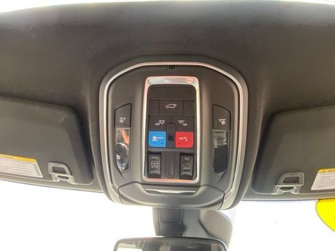 Used 2023 Jeep Grand Cherokee L Laredo AWD/4WD image 21